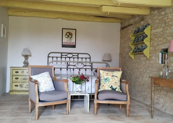 Les Fleurs D'ans Bed & Breakfast 3*